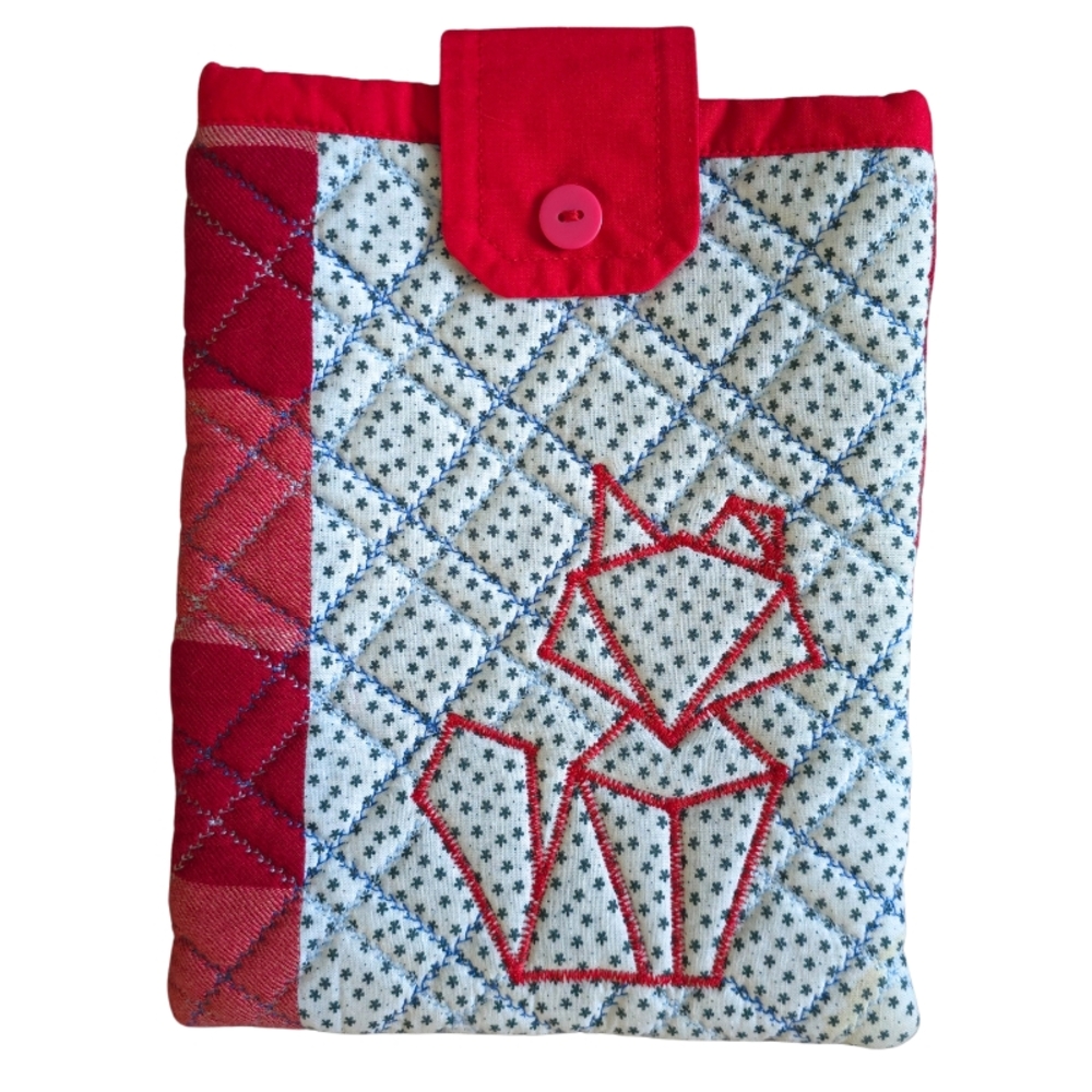 Red and White Quilted Tablet Sleeve